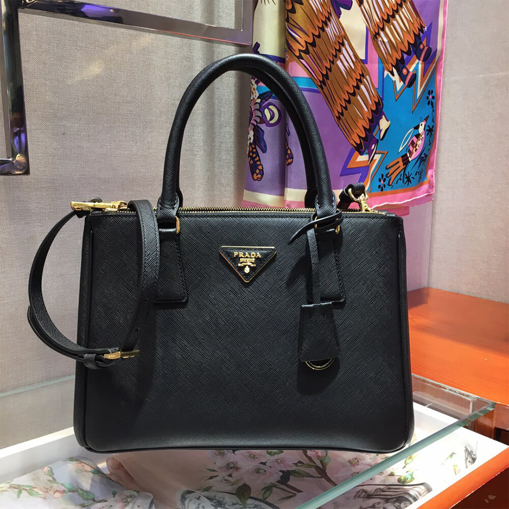 Prada Medium Prada Galleria Saffiano leather bag(HIGH-END GRADE)